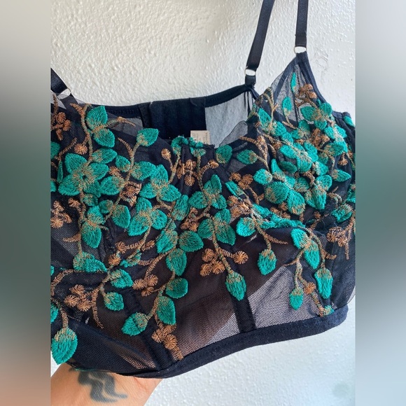 Black Mesh Longline Bralette with Green & Gold Embroidery (L) - Picture 6 of 8